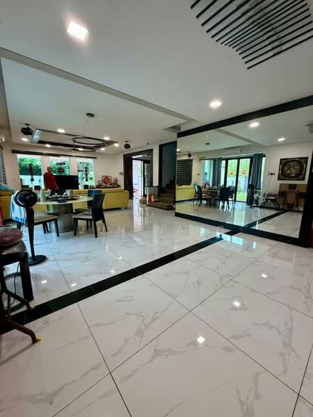 Banglo Pautan untuk Dijual di Taman Austin Perdana (Tebrau) - Jun Wang - Living Room - PropertyGuru.com.my