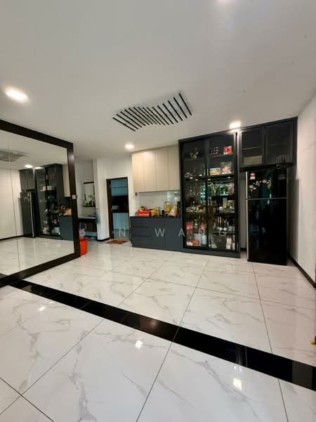 Banglo Pautan untuk Dijual di Taman Austin Perdana (Tebrau) - Jun Wang - Living Room - PropertyGuru.com.my