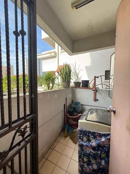 Condominium for Sale at Anjung Villa - Nadia Rahim - Balcony - PropertyGuru.com.my