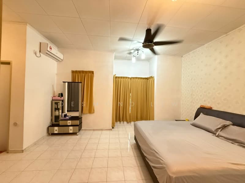 2-storey Terraced House for Sale in Taman Mutiara Rini (Skudai) - Desmond Lew - Bedroom - PropertyGuru.com.my