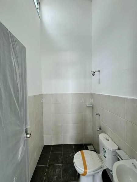 Rumah Teres 2 Tingkat untuk Dijual di Iskandar Puteri (Nusajaya) (Johor) - Win Tan - Bathroom - PropertyGuru.com.my