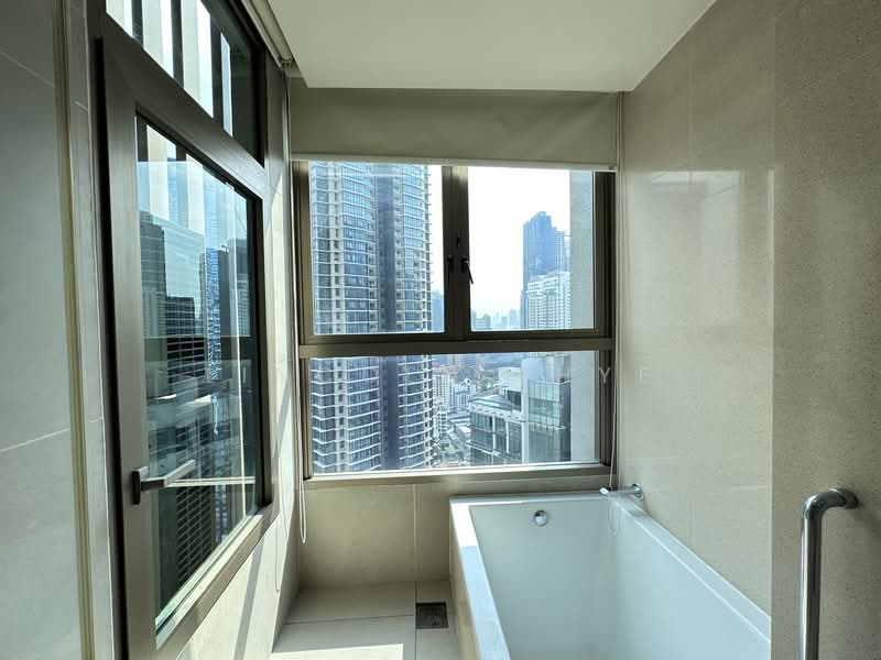 Service Residence for Sale at Stonor 3 - Lincoln Thye - Master Bathroom - PropertyGuru.com.my