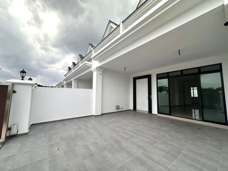 Rumah Teres 2 Tingkat untuk Dijual di Bandar Seri Alam (Masai) - Ethan Gan - Exterior - PropertyGuru.com.my