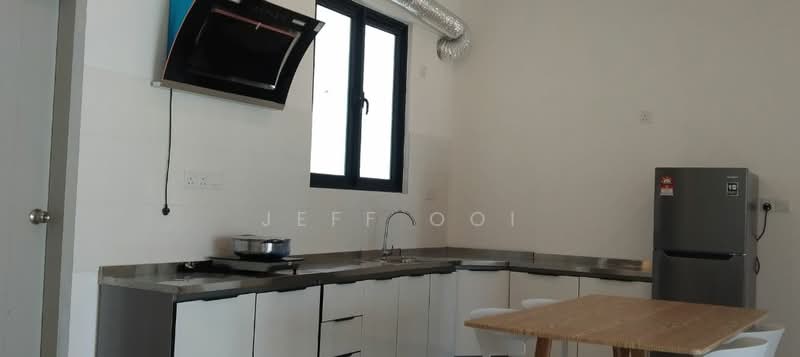 Kondominium untuk Disewa di Golden Triangle 2 - Jeff Ooi - Kitchen - PropertyGuru.com.my