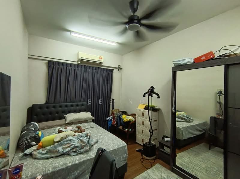 Apartment for Sale at Sri Kenari Apartment - Bee Ng - Bedroom - PropertyGuru.com.my