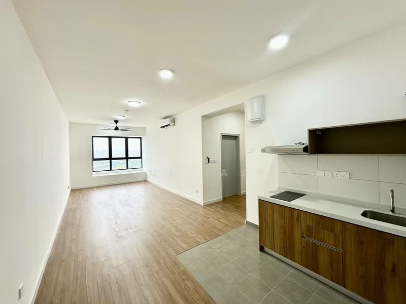 Servis Apartment untuk Dijual di Helix2 @ PJ South - Amirul Nasyriq - Living Room - PropertyGuru.com.my