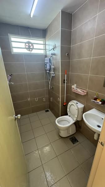 2-storey Terraced House for Rent in Bandar Tasek Mutiara (Simpang Ampat) - Yusen . - Bathroom - PropertyGuru.com.my