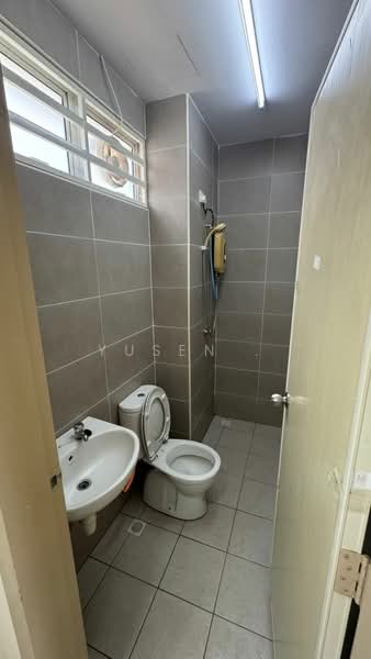 2-storey Terraced House for Rent in Bandar Tasek Mutiara (Simpang Ampat) - Yusen . - Bathroom - PropertyGuru.com.my