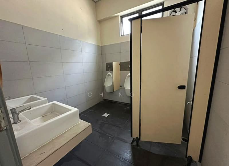 Gudang untuk Disewa di Taman Tun Teja (Rawang) - CH Ng - PropertyGuru.com.my