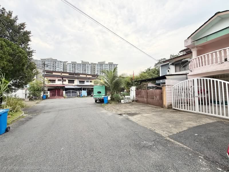2-storey Terraced House for Sale in Seksyen 25 (Shah Alam) - SAIFUL HELMI - PropertyGuru.com.my