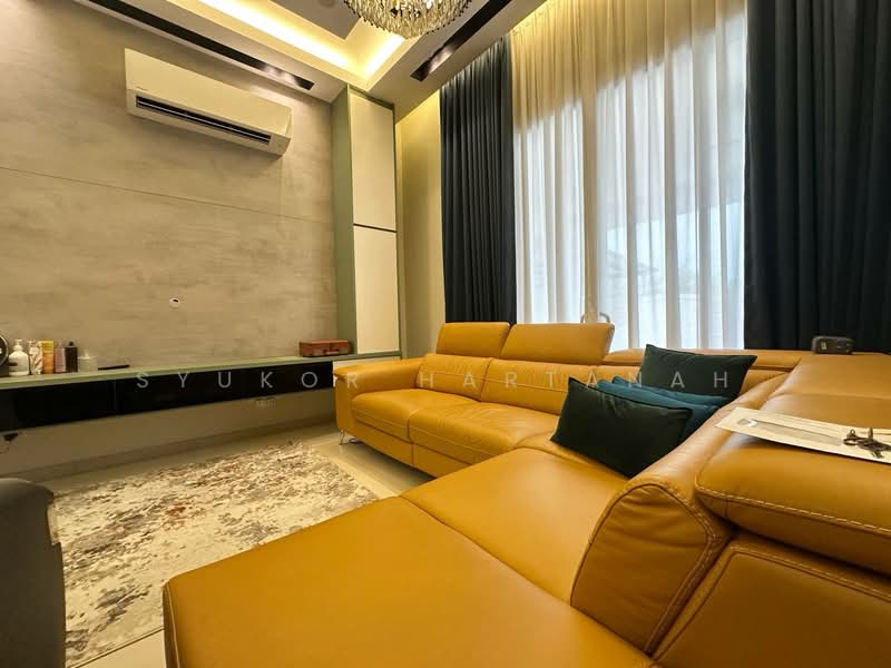 Rumah Teres 2 Tingkat untuk Dijual di Puncak Alam (Selangor) - Syukor Hartanah - Living Room - PropertyGuru.com.my