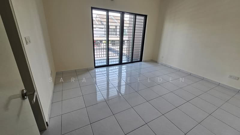Rumah Teres 2 Tingkat untuk Dijual di Nilai Impian (Nilai) - Sarah Weelden - PropertyGuru.com.my