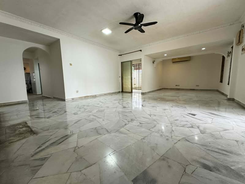 2-storey Terraced House for Sale in Puchong (Selangor) - Jayden Lee - Living Room - PropertyGuru.com.my