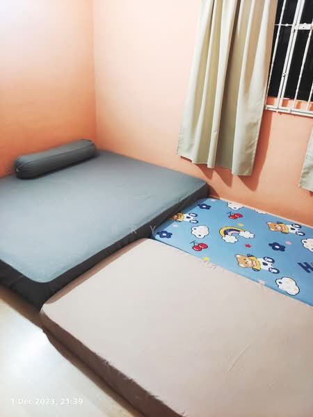 Rumah Flat untuk Disewa di Desa Mawar - Jerry Tan - Bedroom - PropertyGuru.com.my