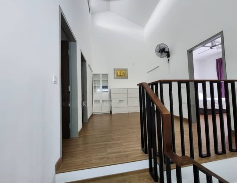 Rumah Teres untuk Disewa di Elmina (Shah Alam) - Ken Lai - Corridor - PropertyGuru.com.my
