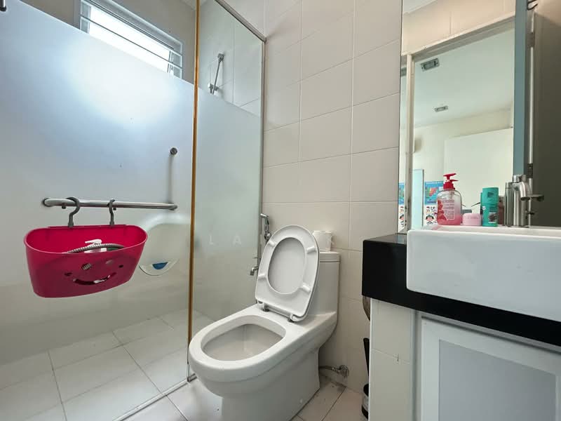 Zero-Lot Bungalow for Sale in Putra Heights (Subang Jaya) - Lai YK - Bathroom - PropertyGuru.com.my