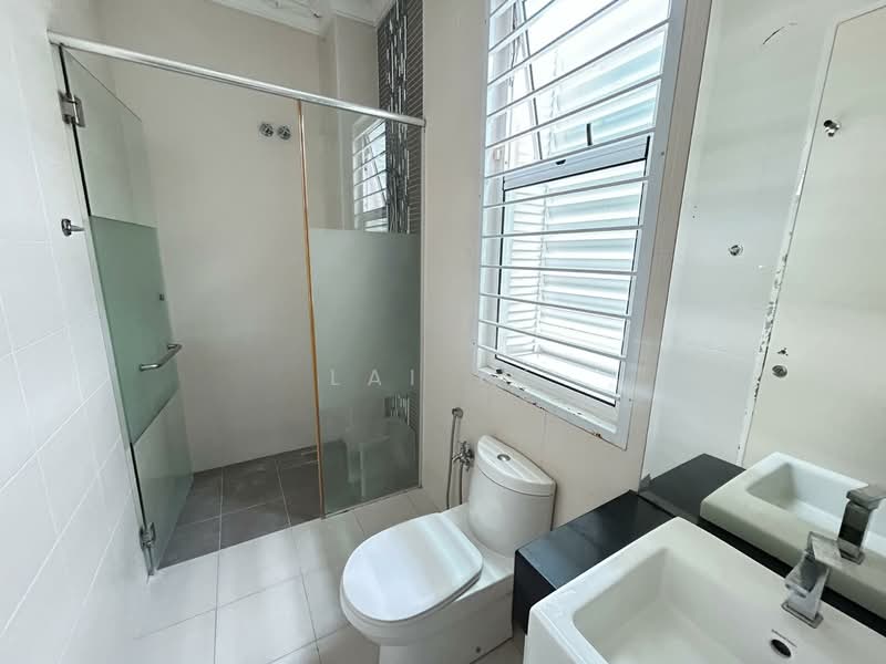 Zero-Lot Bungalow for Sale in Putra Heights (Subang Jaya) - Lai YK - Bathroom - PropertyGuru.com.my