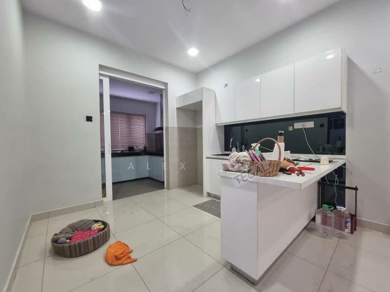 Rumah Teres untuk Disewa di Bandar Puteri Klang (Klang) - Alex Lee - Kitchen - PropertyGuru.com.my