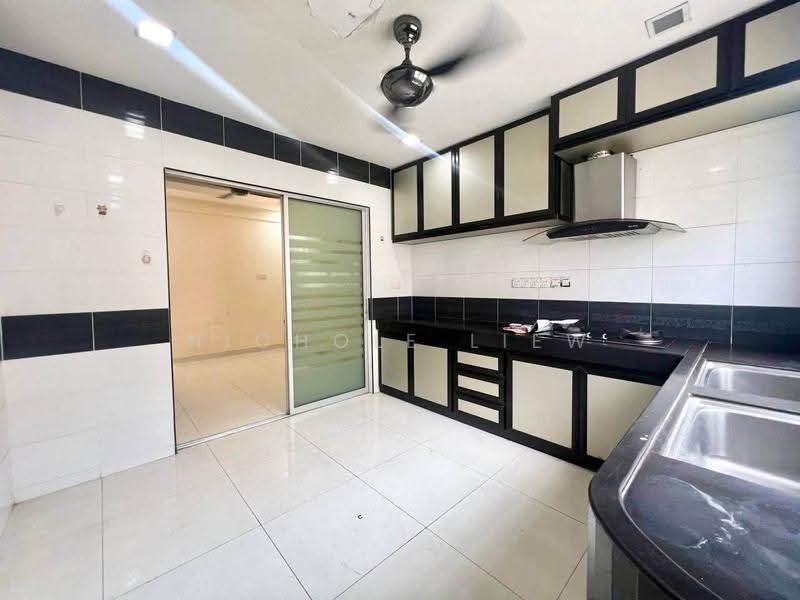 2-storey Terraced House for Sale in Bandar Teknologi Kajang (Kajang) - Nichole Liew - Kitchen - PropertyGuru.com.my