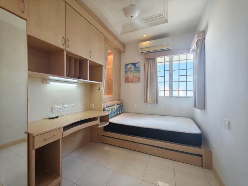 Kondominium untuk Disewa di Gold Coast Resort Condominium - Amanda Phoon - Bedroom - PropertyGuru.com.my