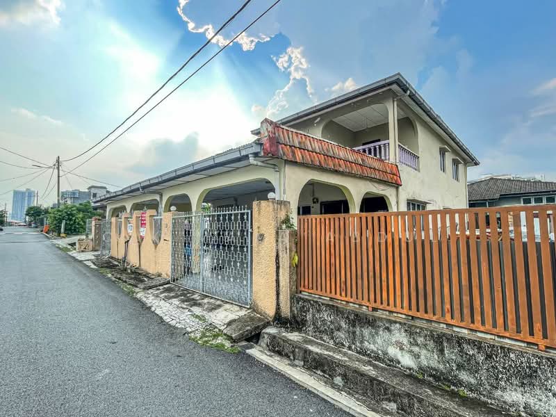 Rumah Banglo untuk Dijual di Ampang (Kuala Lumpur) - Cik Maya Abdul - Exterior - PropertyGuru.com.my