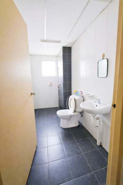 Pangsapuri untuk Disewa di PPA1M Selasih - Abdul Mun'im Abdul Rahman - Bathroom - PropertyGuru.com.my