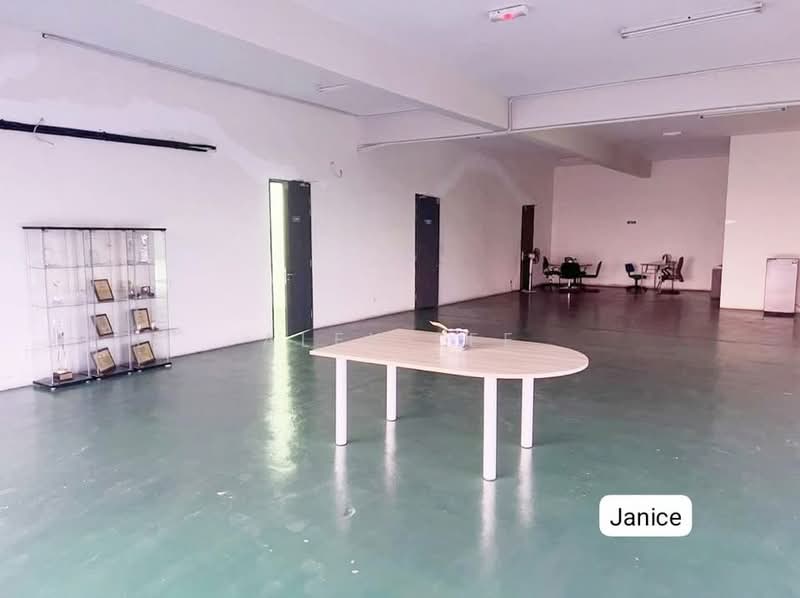 Warehouse for Rent in Port Klang (Pelabuhan Klang) (Selangor) - Alex Lee - Interior - PropertyGuru.com.my