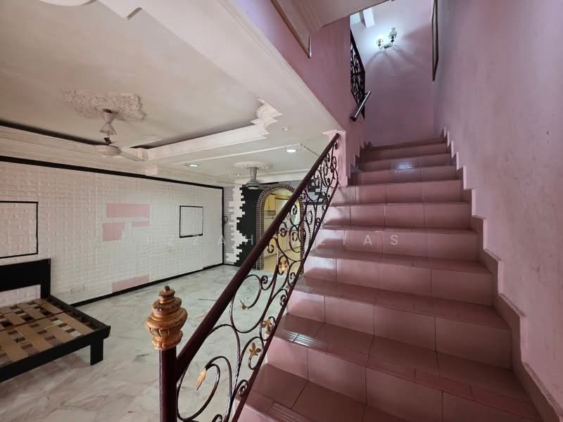 For Sale - Double Storey Terrace Taman Bandar Baru Selayang Fasa 2