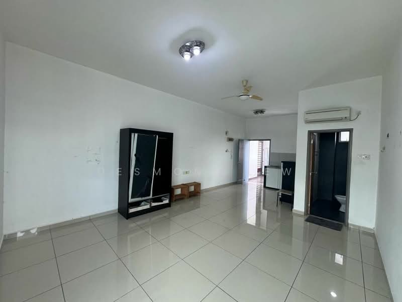 Pangsapuri untuk Disewa di Zennith Suites (Pangsapuri Kebun Teh) - Desmond Lew - Living Room - PropertyGuru.com.my