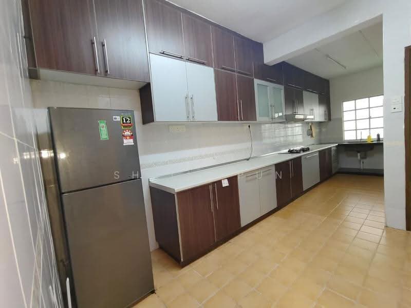 Rumah Teres 2-Tingkat untuk Disewa di Puchong (Selangor) - Shally Pun - Kitchen - PropertyGuru.com.my