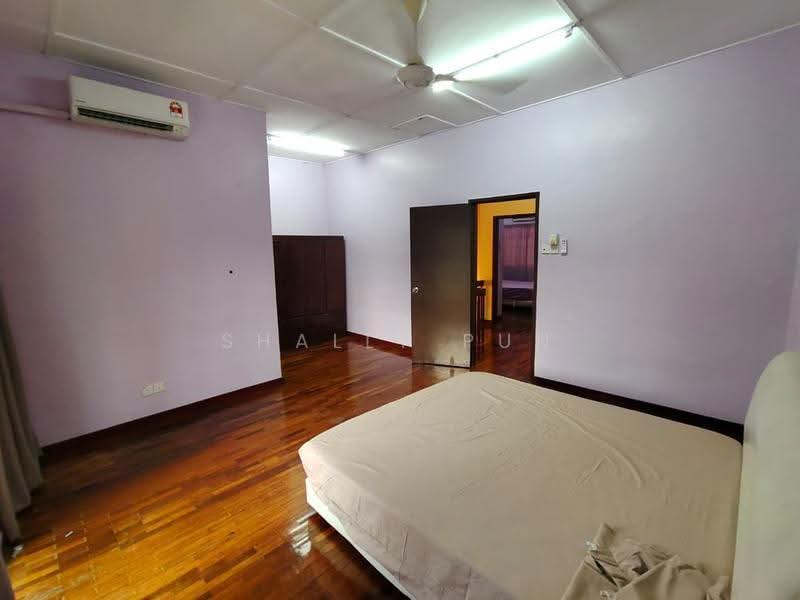 Rumah Teres 2-Tingkat untuk Disewa di Puchong (Selangor) - Shally Pun - Bedroom - PropertyGuru.com.my