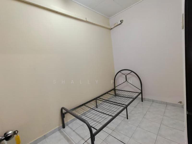 Rumah Teres 2-Tingkat untuk Disewa di Puchong (Selangor) - Shally Pun - Bedroom - PropertyGuru.com.my