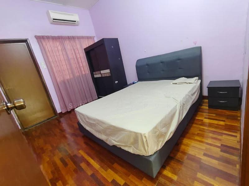 Rumah Teres 2-Tingkat untuk Disewa di Puchong (Selangor) - Shally Pun - Bedroom - PropertyGuru.com.my