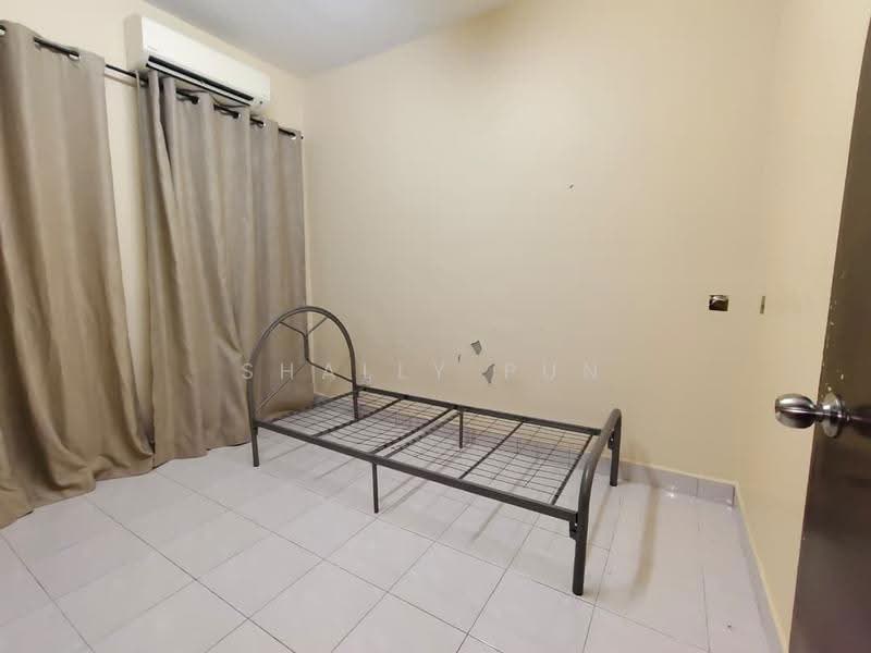 Rumah Teres 2-Tingkat untuk Disewa di Puchong (Selangor) - Shally Pun - Bedroom - PropertyGuru.com.my