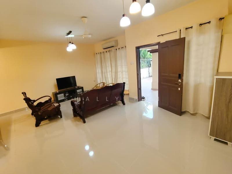 Rumah Teres 2-Tingkat untuk Disewa di Puchong (Selangor) - Shally Pun - Living Room - PropertyGuru.com.my