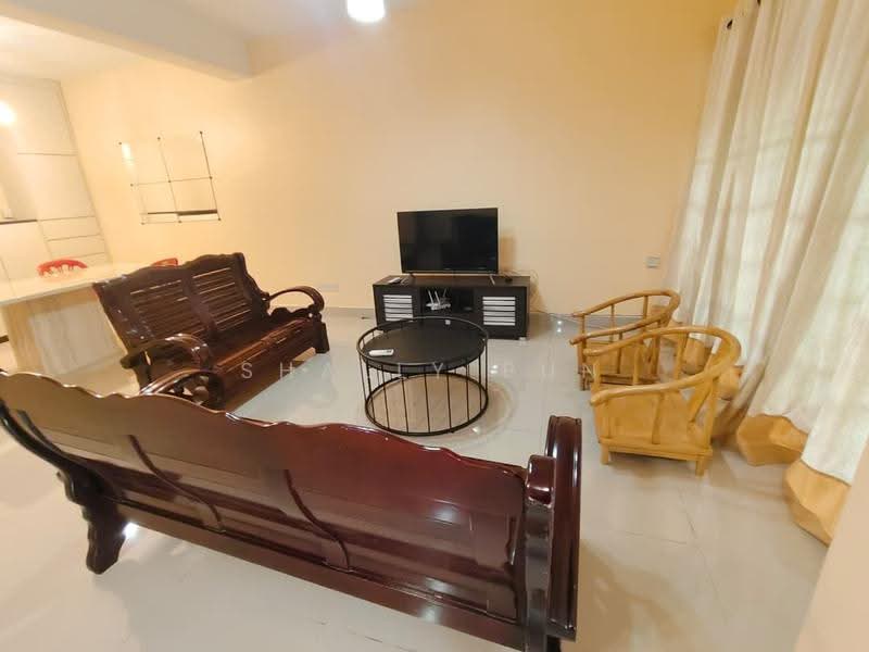 Rumah Teres 2-Tingkat untuk Disewa di Puchong (Selangor) - Shally Pun - Living Room - PropertyGuru.com.my