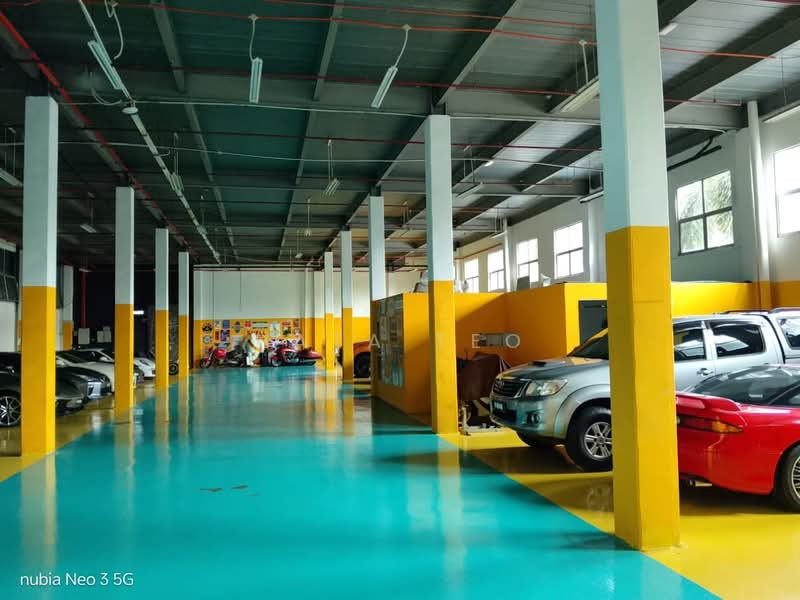Warehouse for Rent in Shah Alam (Selangor) - Hata Teo - Car Park - PropertyGuru.com.my