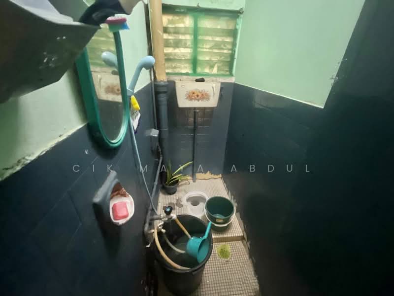 2-storey Terraced House for Sale in Taman Cempaka (Ampang) - Cik Maya Abdul - Bathroom - PropertyGuru.com.my