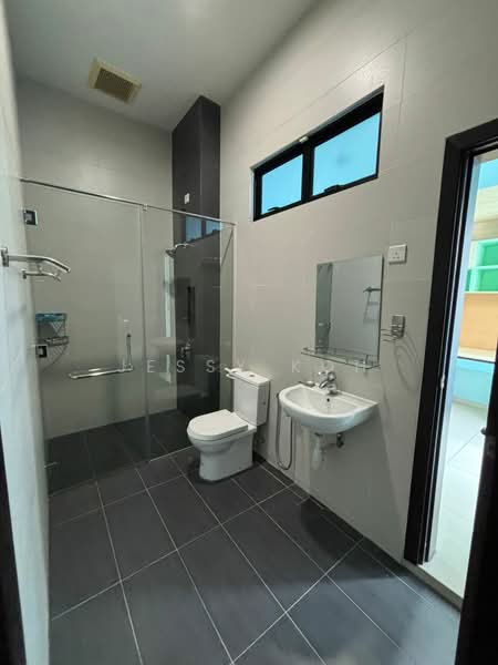 Bungalow for Rent in Taman Setia Indah (Tebrau) - Jessy Koh - Bathroom - PropertyGuru.com.my