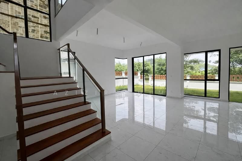 Bungalow for Sale in Hulu Langat (Selangor) - Azizirrahim . - Living Room - PropertyGuru.com.my