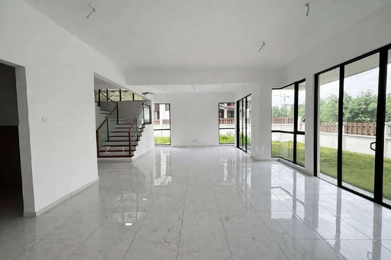 Bungalow for Sale in Hulu Langat (Selangor) - Azizirrahim . - Living Room - PropertyGuru.com.my