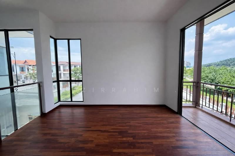 Bungalow for Sale in Hulu Langat (Selangor) - Azizirrahim . - Balcony - PropertyGuru.com.my