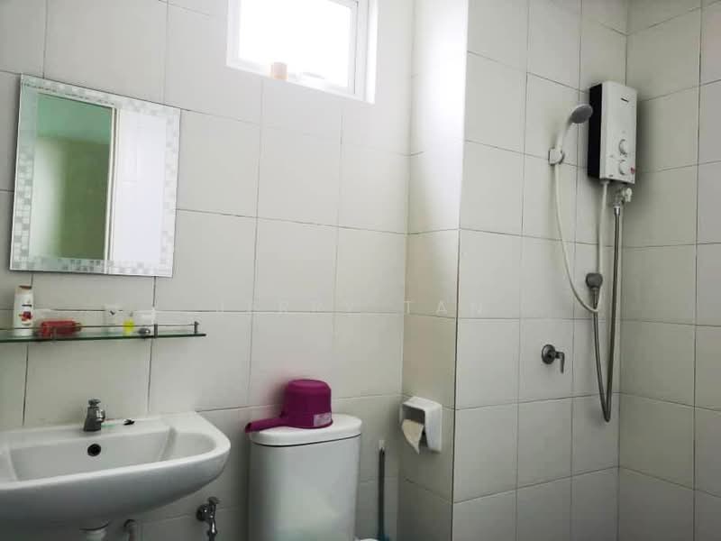 Kondominium untuk Disewa di SummerSkye Residences - Jerry Tan - Bathroom - PropertyGuru.com.my