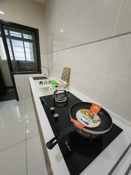Condominium for Rent at Paraiso Residence @ The Earth - Alvin Phoon - Kitchen - PropertyGuru.com.my