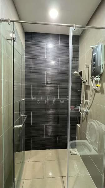 Kondominium untuk Dijual di Setia Sky Ville - Millie Chew - Bathroom - PropertyGuru.com.my