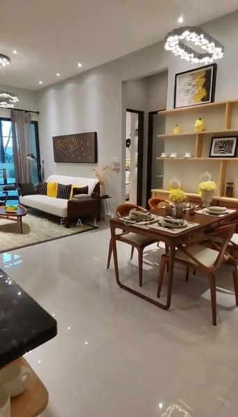 Condominium for Sale at Kings Bay @ Country Garden Danga Bay - Real Chew - Living Room - PropertyGuru.com.my