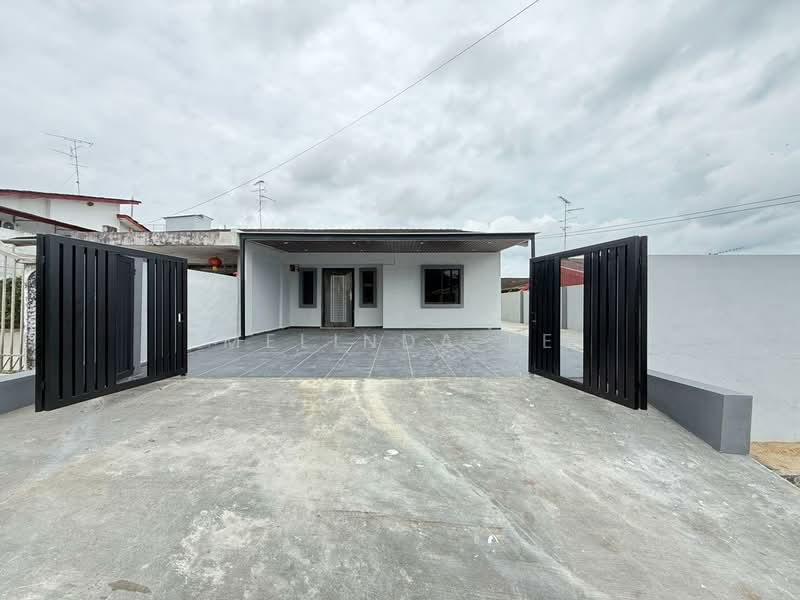 Semi-Detached House for Sale in Taman Mutiara (Ulu Tiram) - Melinda Ee - PropertyGuru.com.my