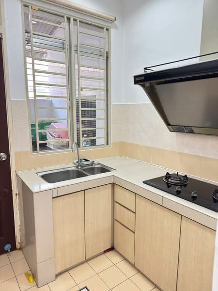 2-storey Terraced House for Rent in Klang (Selangor) - Pepsi Ang - Kitchen - PropertyGuru.com.my