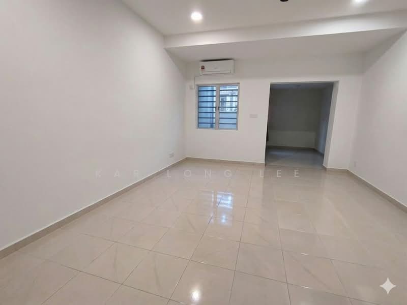 Rumah Teres 2 Tingkat untuk Dijual di Ipoh (Perak) - Kar Long Lee - Living Room - PropertyGuru.com.my
