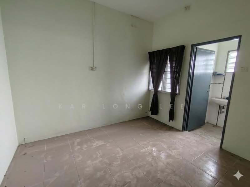Rumah Teres 2 Tingkat untuk Dijual di Ipoh (Perak) - Kar Long Lee - Bathroom - PropertyGuru.com.my